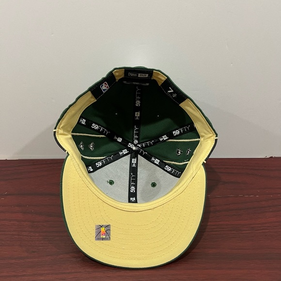 New Era, 59Fifty Fitted Hat, Boston Celtics, Green, Black & Cold - Picture 7 of 11